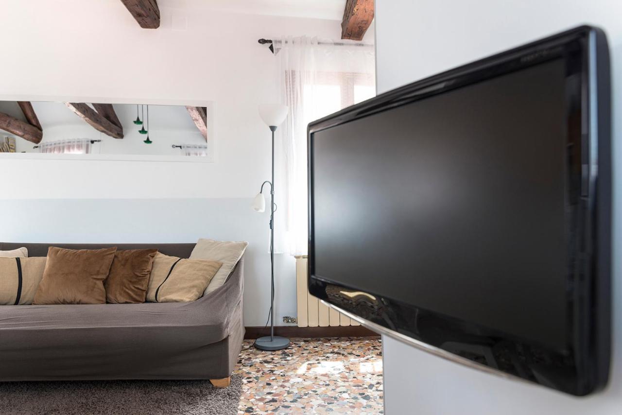 Colombina Like At Home 3 Bedrooms Fully Equipped Air Conditioned เวนิส ภายนอก รูปภาพ