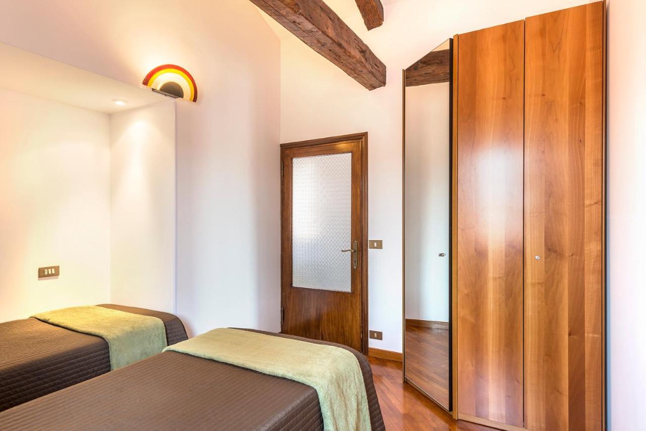 Colombina Like At Home 3 Bedrooms Fully Equipped Air Conditioned เวนิส ภายนอก รูปภาพ