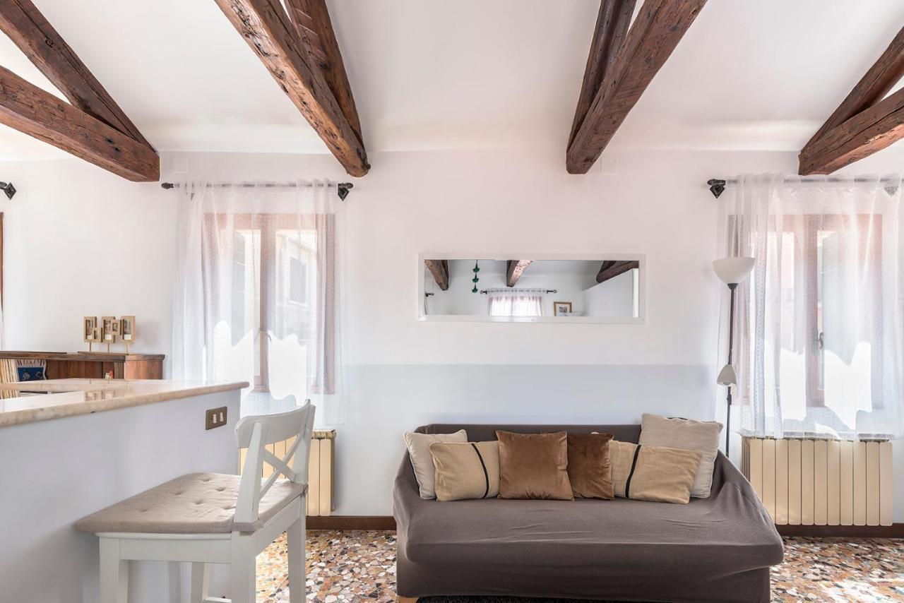 Colombina Like At Home 3 Bedrooms Fully Equipped Air Conditioned เวนิส ภายนอก รูปภาพ